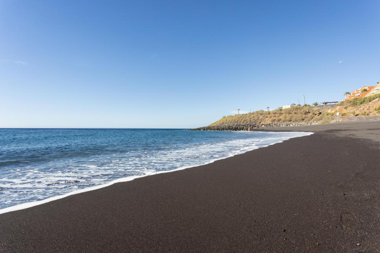 Home2Book Comfy Beachfront Radazul Luaran gambar